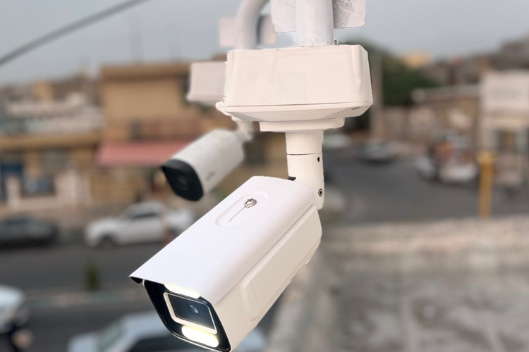 دوربین پلاکخوان ساینا با لنز ۱۲ میلیمتری مخصوص ثبت پلاک خودرو